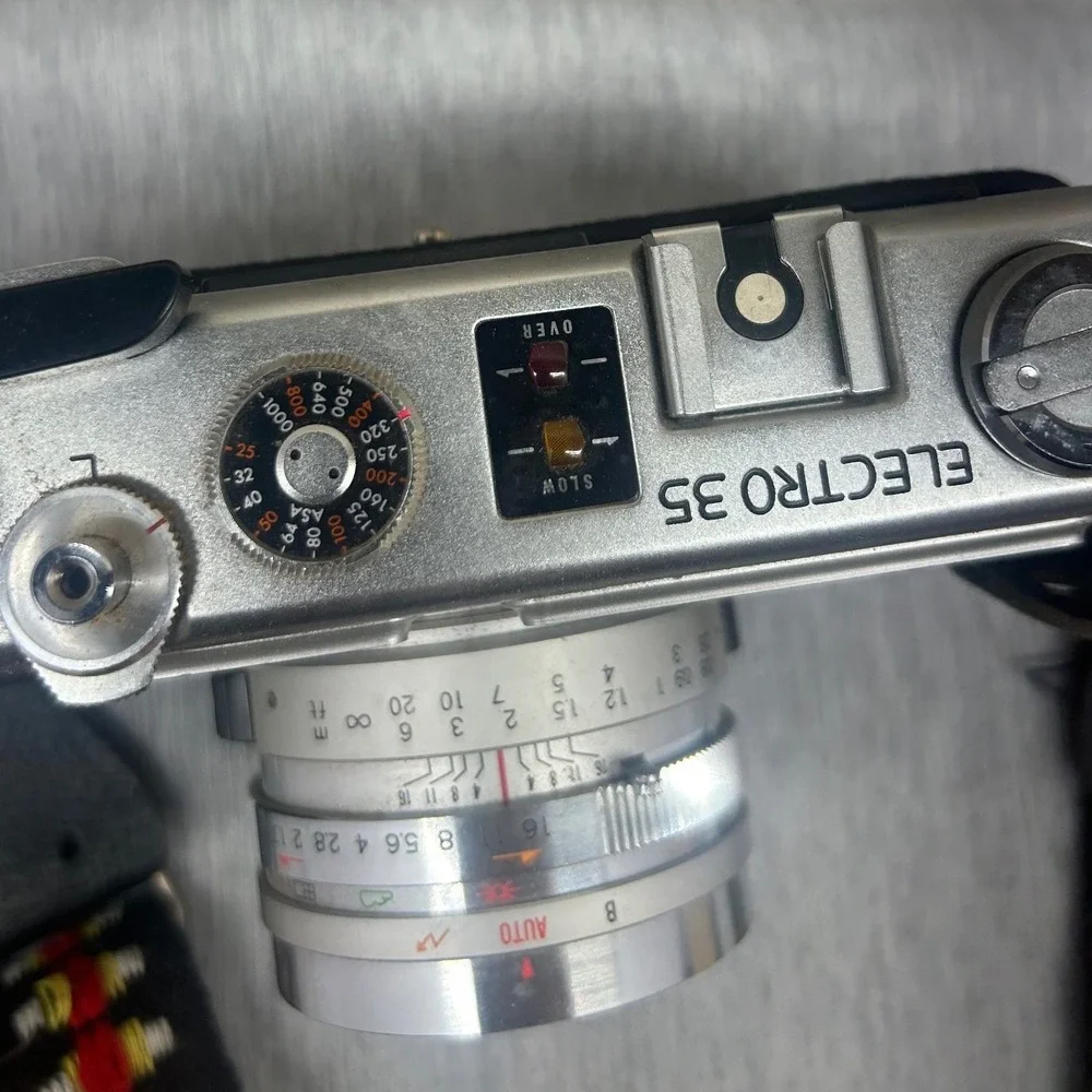 Yashica Electro 35 Rangefinder Camera 45mm f1.7 Lens GE Light Meter‎ Case Strap